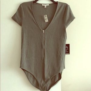 🌟NWT🌟 EXPRESS Olive Ribbed Bodysuit